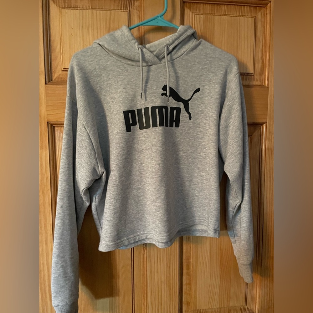 Lightly worn puma cropped hoodie